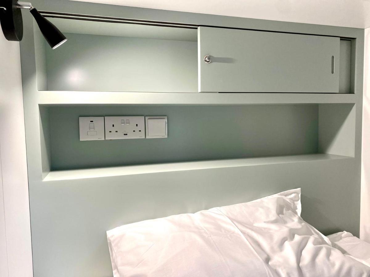 Urban Habitat Capsule Beds Hostel Nicosia Exterior photo