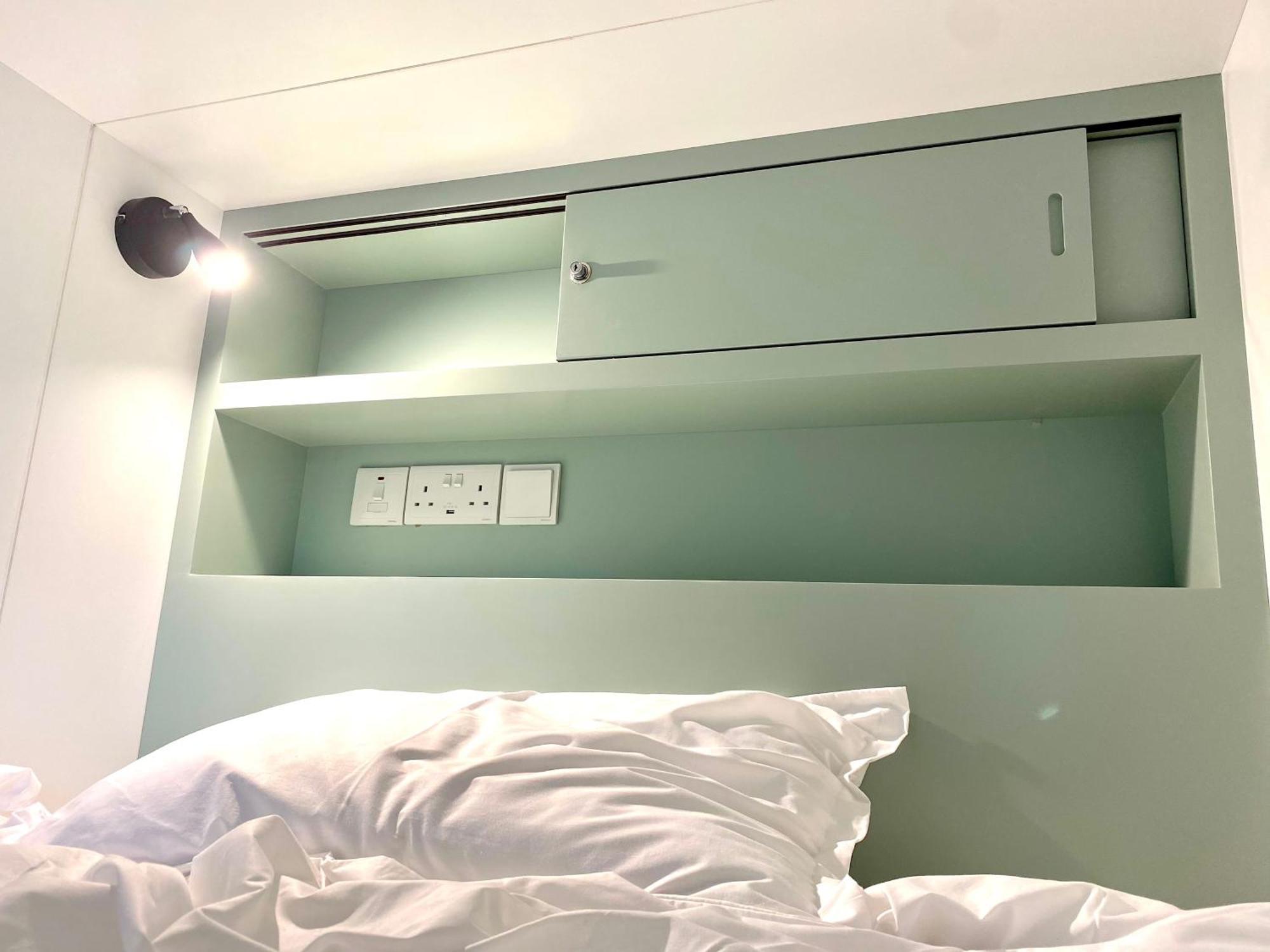 Urban Habitat Capsule Beds Hostel Nicosia Exterior photo